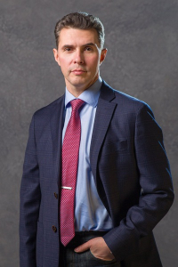 Пластический  хирург  Денис Агапов