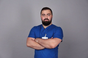 Пластический хирург Гукас Миракян